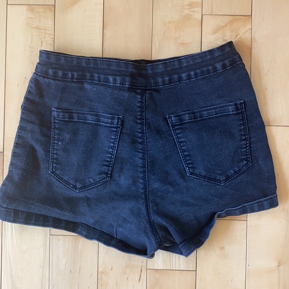 Black Candy Couture Shorts - Picture 2 of 4